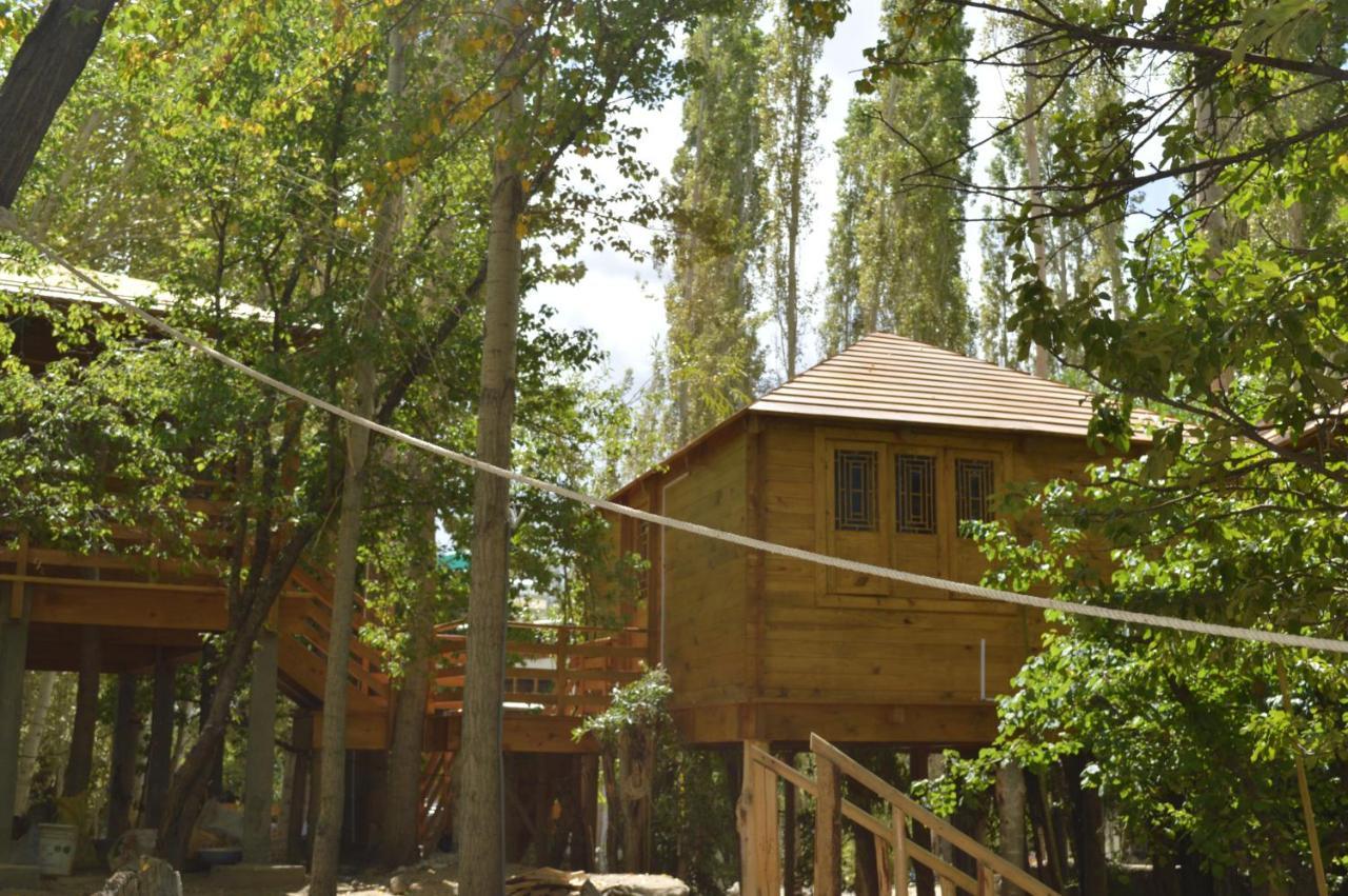 Lha-Ri-Sa Resort Λεχ Εξωτερικό φωτογραφία