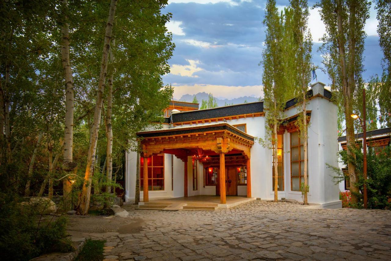 Lha-Ri-Sa Resort Λεχ Εξωτερικό φωτογραφία