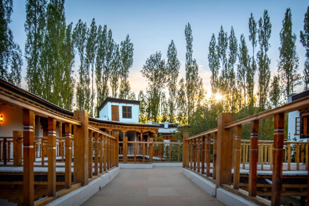 Lha-Ri-Sa Resort Λεχ Εξωτερικό φωτογραφία